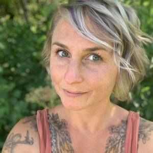 Meet your Posher, Christina